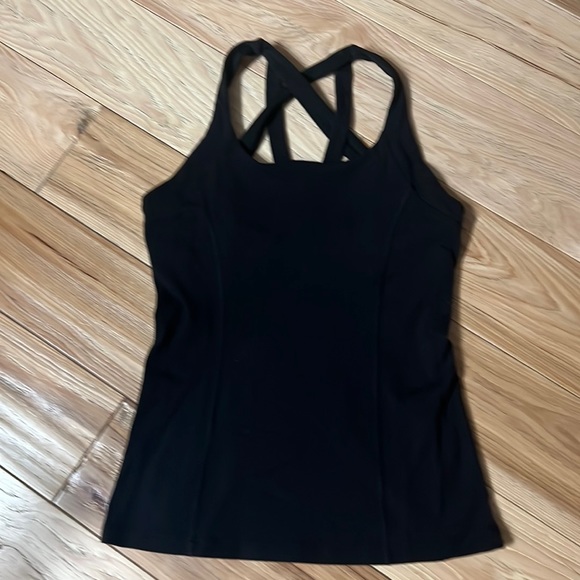 Lululemon cross back tank top with built in bra, black Size 4 - Picture 1 of 4
